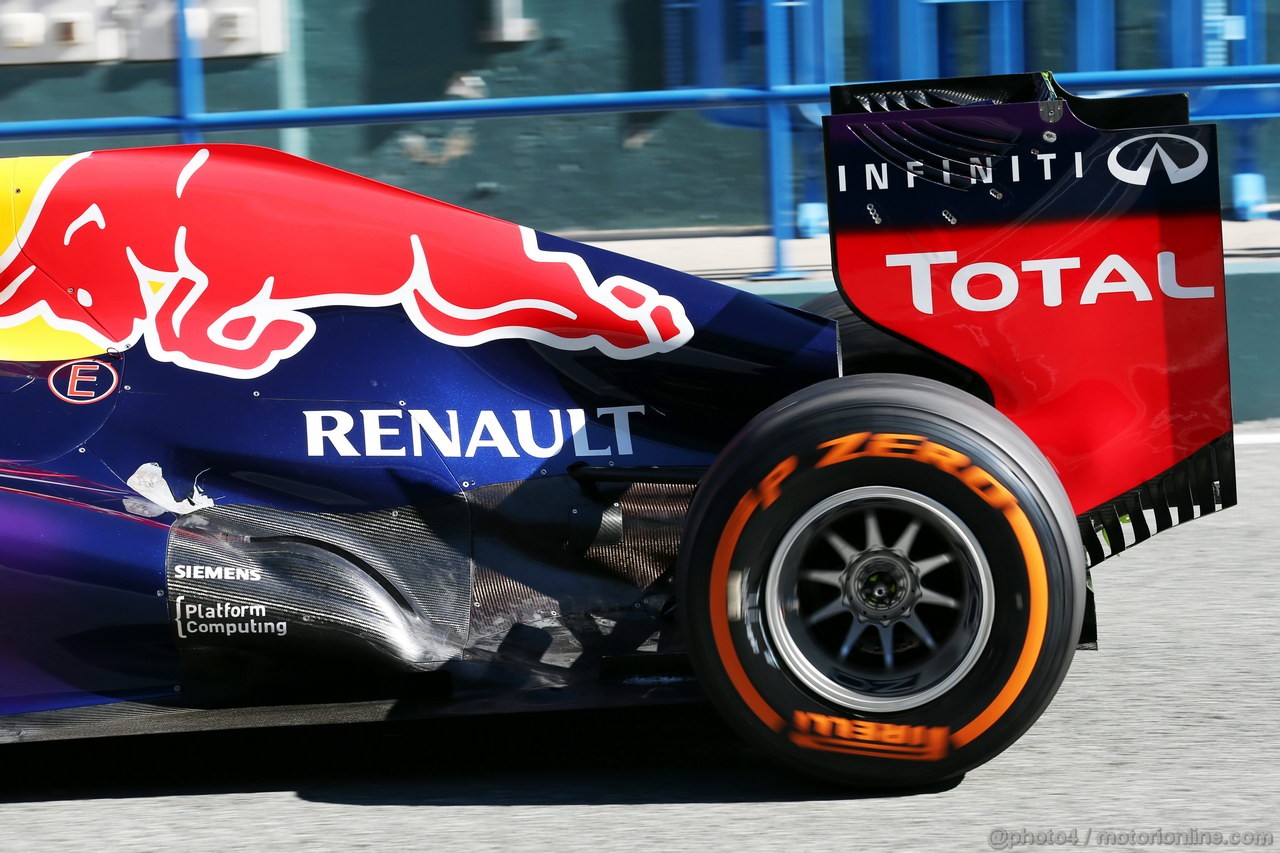 JEREZ TEST FEBBRAIO 2013, Red Bull Racing RB9 exhaust.
