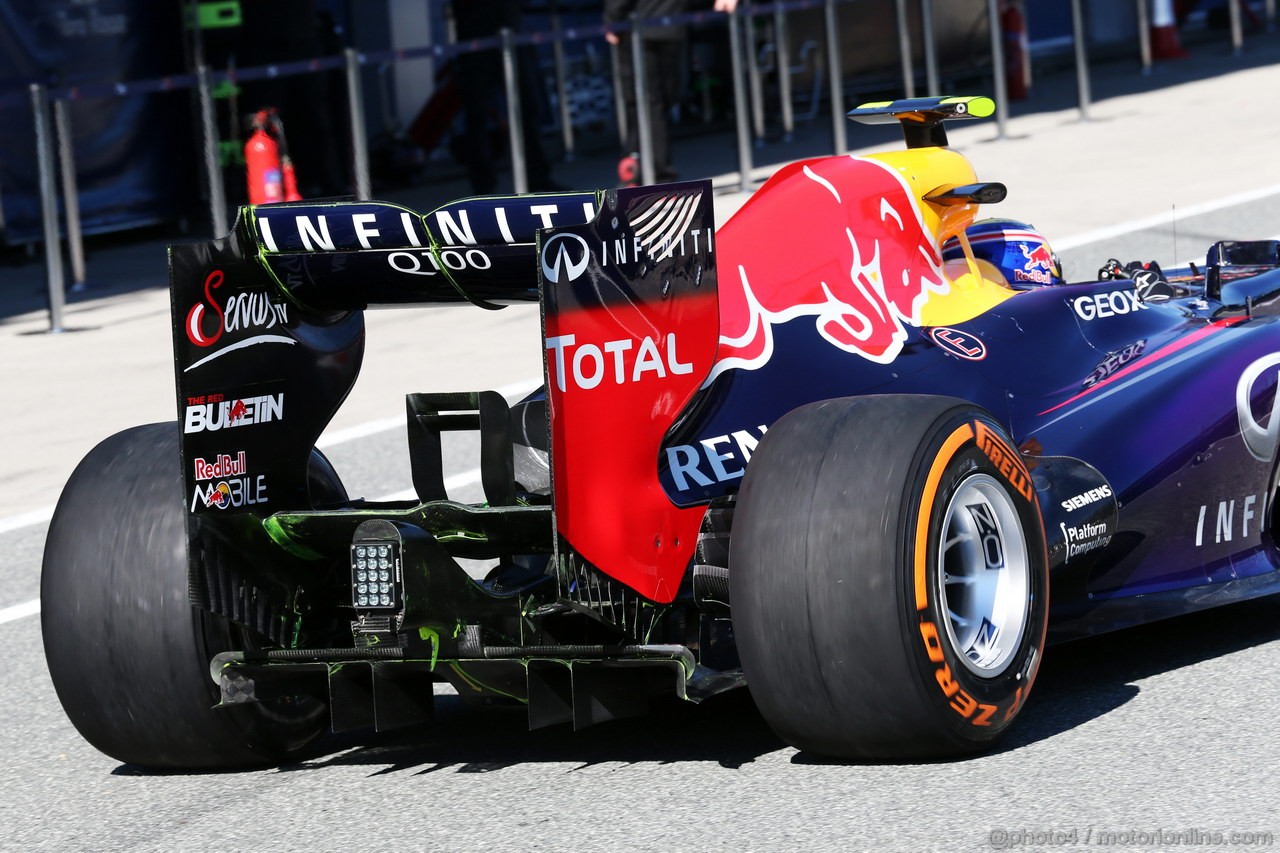 JEREZ TEST FEBBRAIO 2013, Mark Webber (AUS) Red Bull Racing RB9 rear diffuser.
