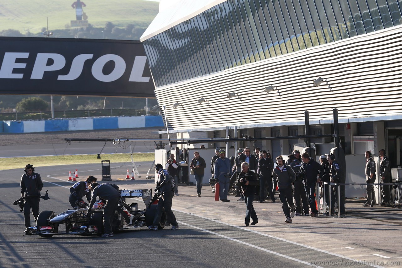 JEREZ TEST FEBBRAIO 2013, Nico Hulkenberg (GER) Sauber C32 in the pits.
06.02.2013. 