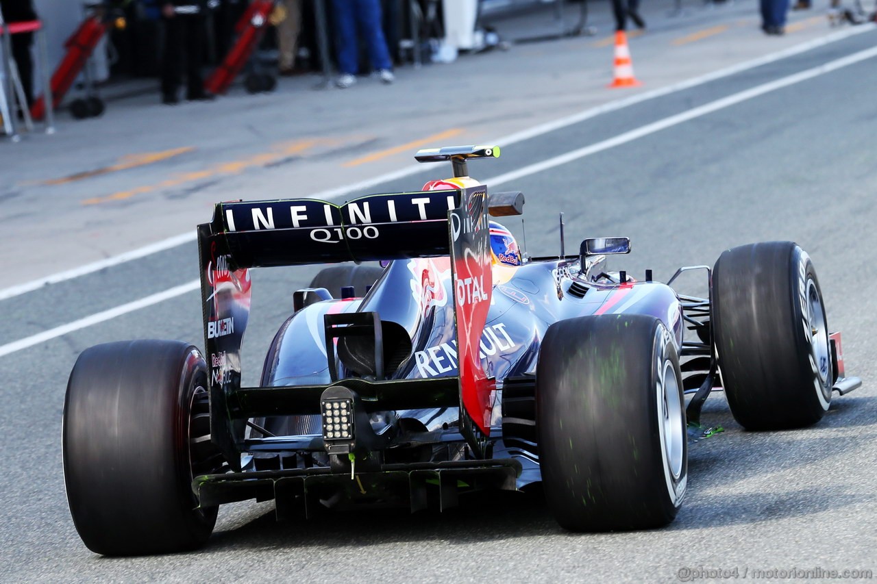 JEREZ TEST FEBBRAIO 2013, Mark Webber (AUS) Red Bull Racing RB9 running flow-vis paint.
06.02.2013. 