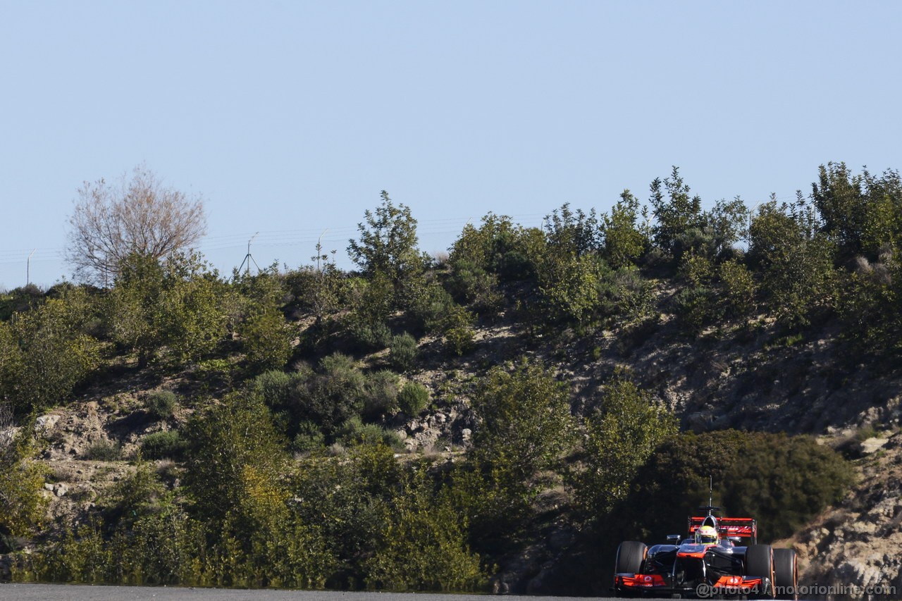 JEREZ TEST FEBBRAIO 2013, Sergio Perez (MEX) McLaren MP4-28.
