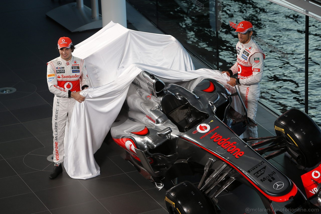 MCLAREN MP4-28, McLaren Technology Centre, Surrey, UK
31st January 2013 
Sergio Perez, McLaren e Jenson Button, McLaren.
Photo: Vodafone McLaren Mercedes (Copyright Free FOR EDITORIAL USE ONLY) 
ref: Digital Image _R6T6205