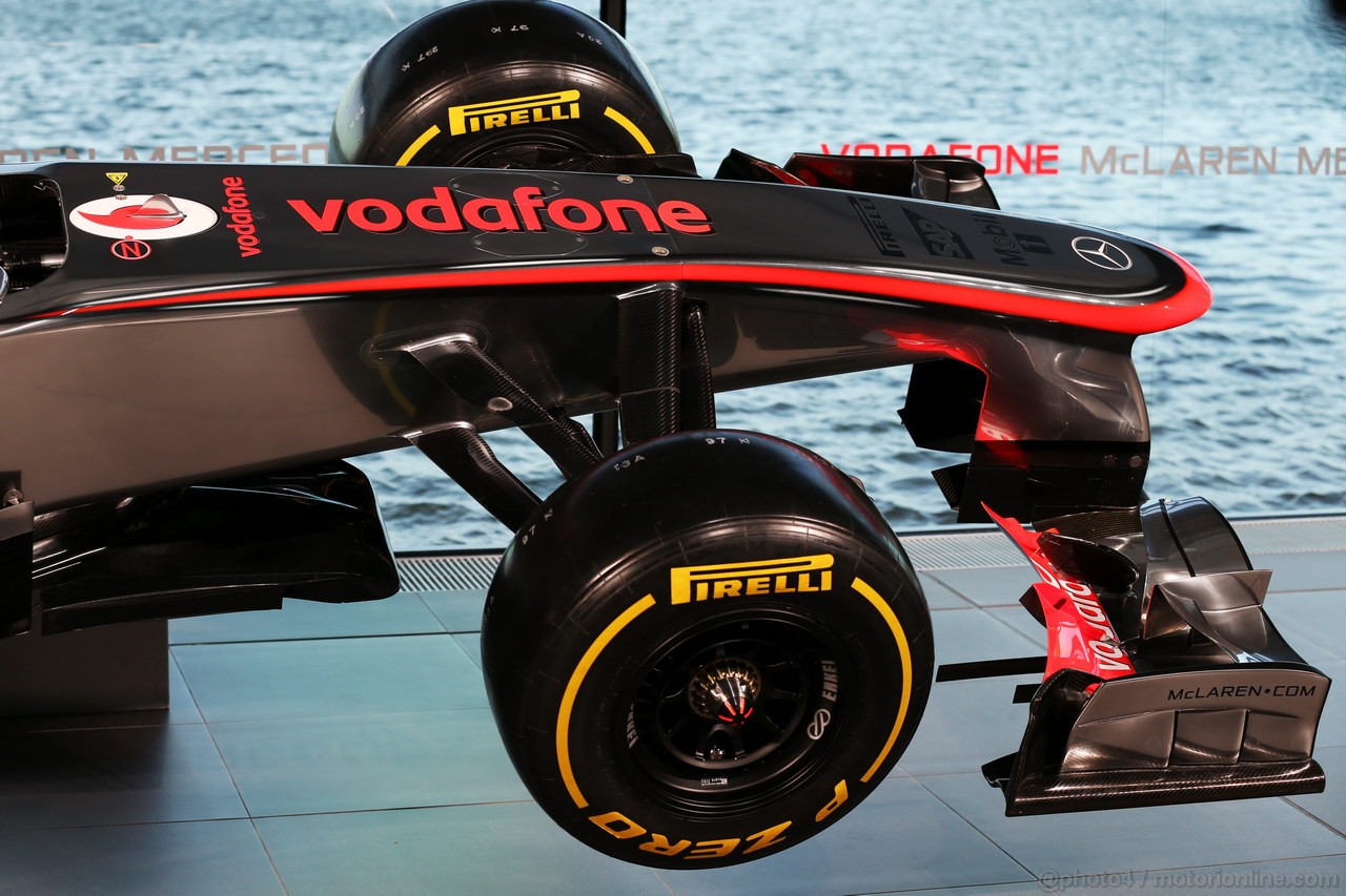 MCLAREN MP4-28, McLaren MP4-28 nosecone detail.
31.01.2013. McLaren MP4-28 Launch, McLaren Technology Centre, Woking, England.
