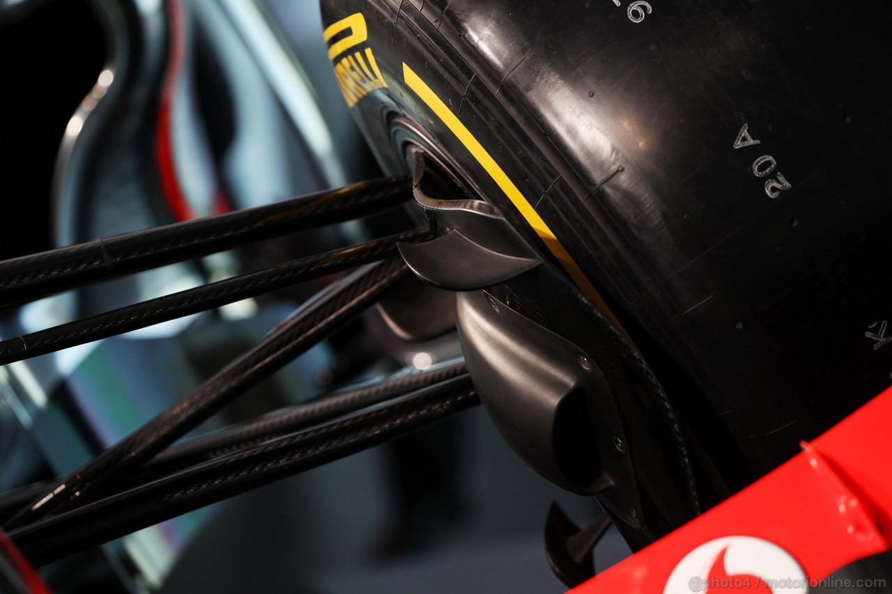MCLAREN MP4-28, McLaren MP4-28 front suspension detail.
31.01.2013. McLaren MP4-28 Launch, McLaren Technology Centre, Woking, England.
