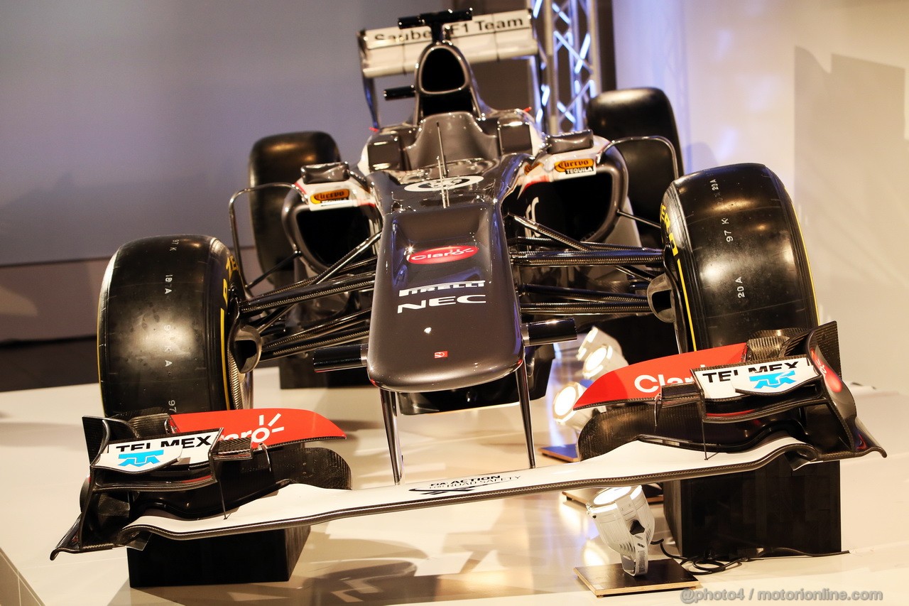 SAUBER C32, Sauber C32.
