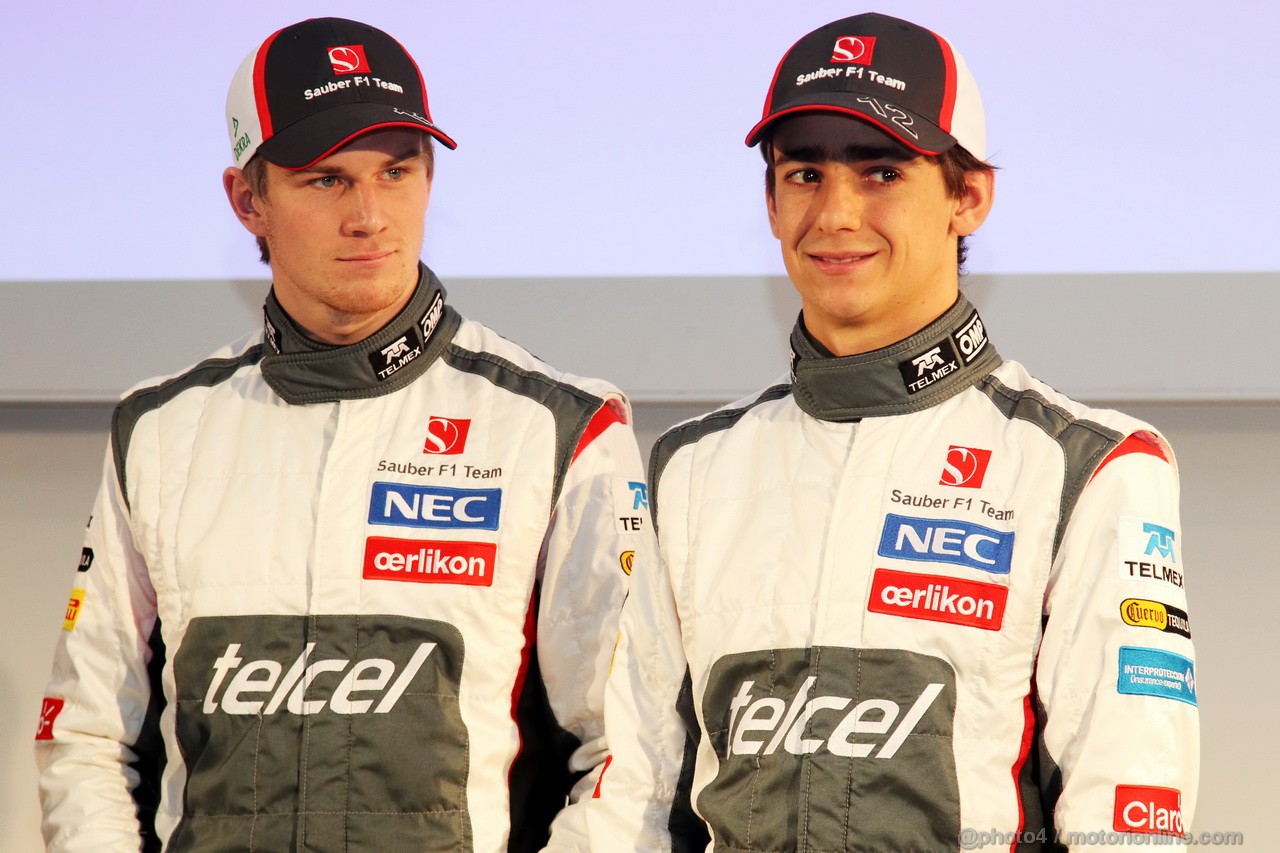 SAUBER C32, (L to R): Nico Hulkenberg (GER) Sauber e team mate Esteban Gutierrez (MEX) Sauber.
