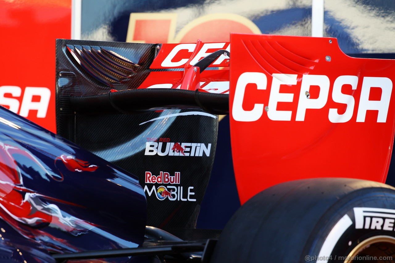 TORO ROSSO STR8, Scuderia Toro Rosso STR8 rear wing detail.
04.02.2013. Scuderia Toro Rosso STR8 Launch, Jerez, Spain.
- www.xpbimages.com, EMail: requests@xpbimages.com - copy of publication required for printed pictures. Every used picture is fee-liable.  Copyright: Moy / XPB Images