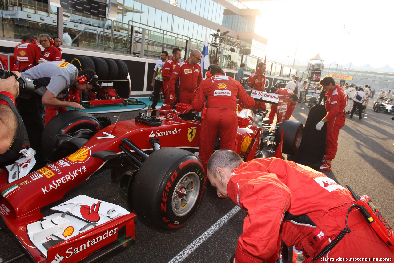 GP ABU DHABI, 23.11.2014- Gara, Kimi Raikkonen (FIN) Ferrari F14-T