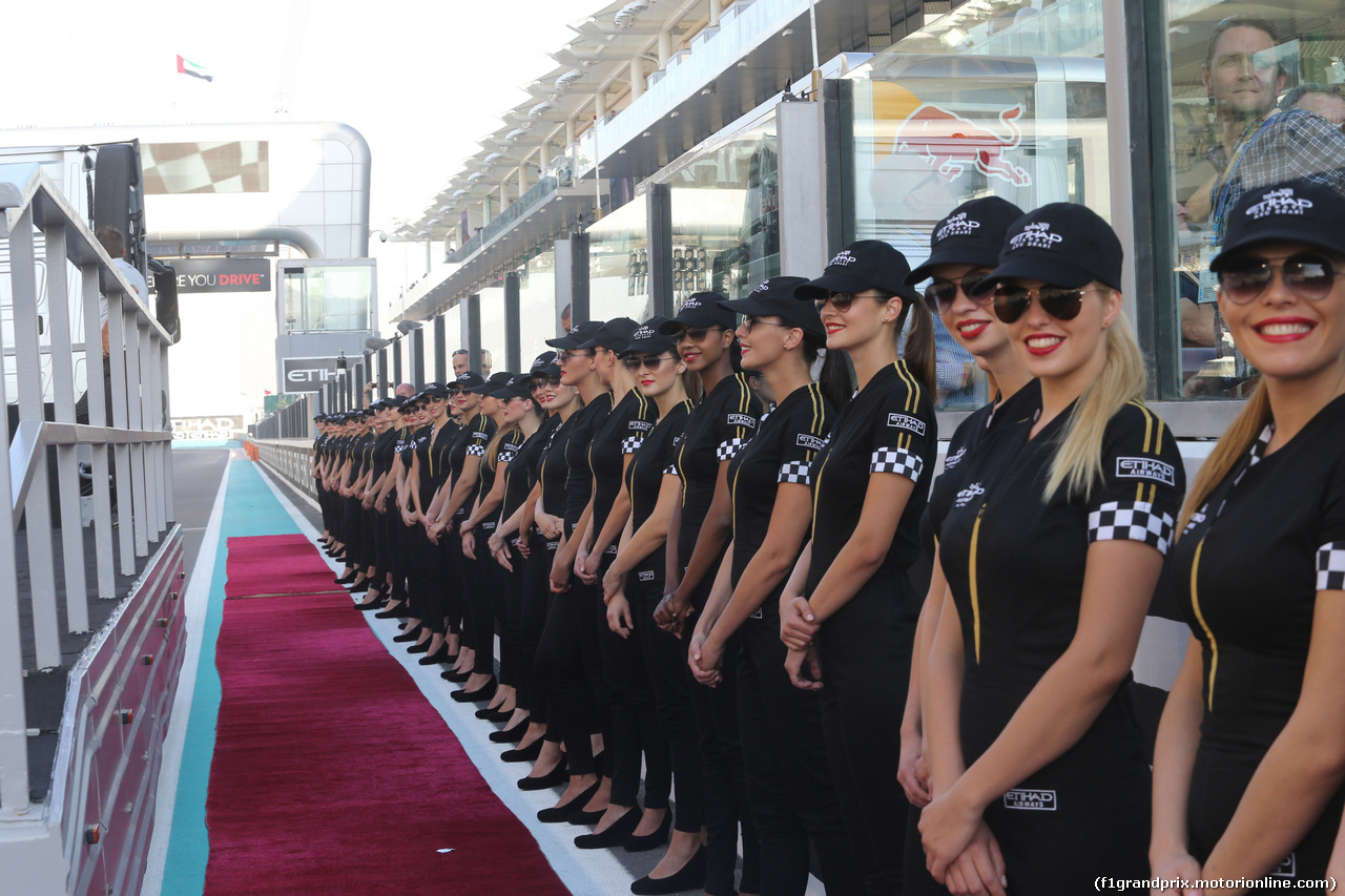 GP ABU DHABI, 23.11.2014- griglia Ragazzas