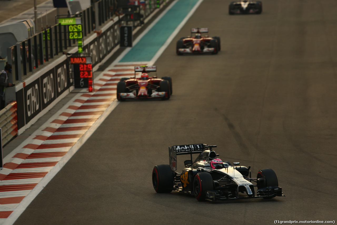 GP ABU DHABI, 23.11.2014- Gara, Jenson Button (GBR) McLaren Mercedes MP4-29