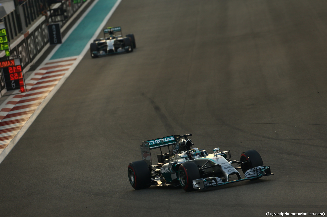 GP ABU DHABI, 23.11.2014- Gara, Lewis Hamilton (GBR) Mercedes AMG F1 W05