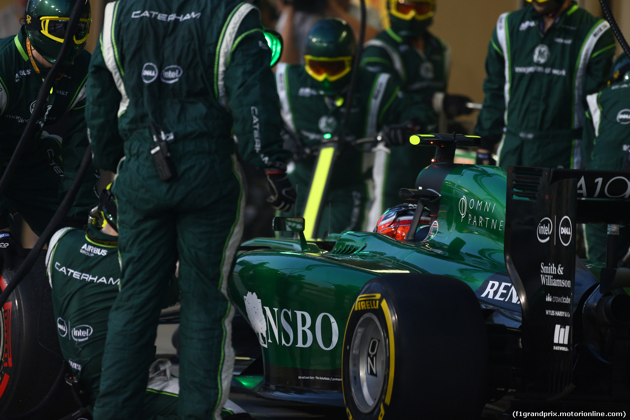 GP ABU DHABI, 23.11.2014- Gara, Pit stop, Will Stevens (GBR) Caterham F1 Team