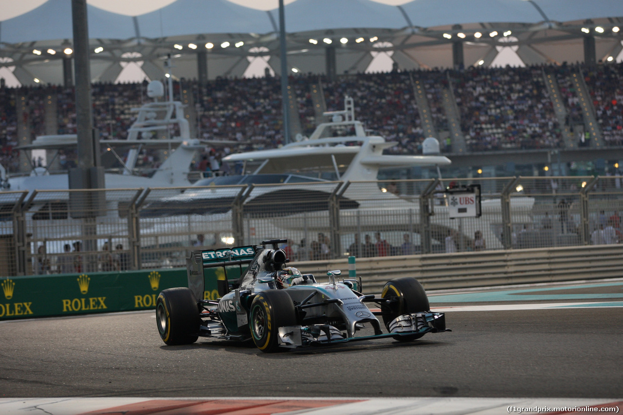 GP ABU DHABI, 23.11.2014- Gara, Lewis Hamilton (GBR) Mercedes AMG F1 W05