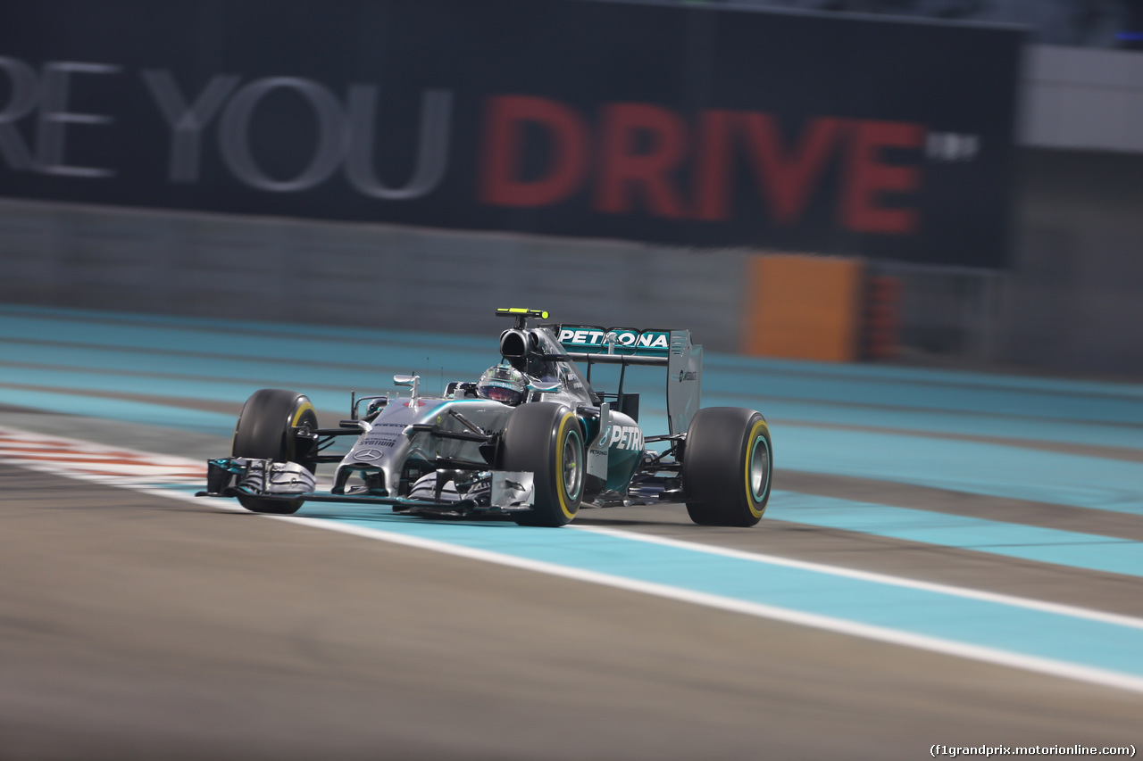 GP ABU DHABI, 23.11.2014- Gara, Nico Rosberg (GER) Mercedes AMG F1 W05 spins