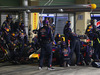 GP ABU DHABI, 23.11.2014- Gara, Pit stop, Daniel Ricciardo (AUS) Red Bull Racing RB10