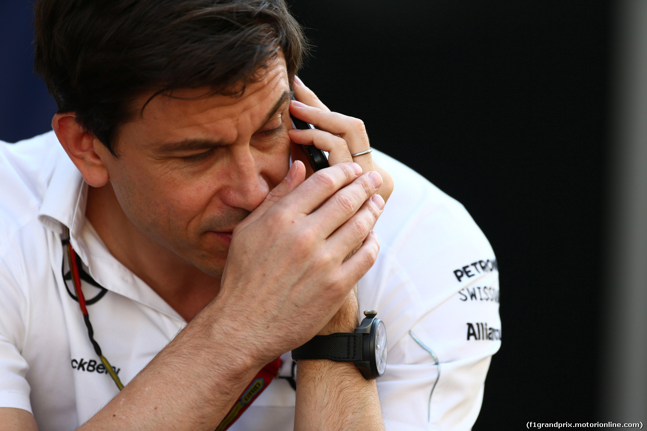 GP ABU DHABI, 20.11.14- Toto Wolff (GER) Mercedes AMG F1 Shareholder e Executive Director