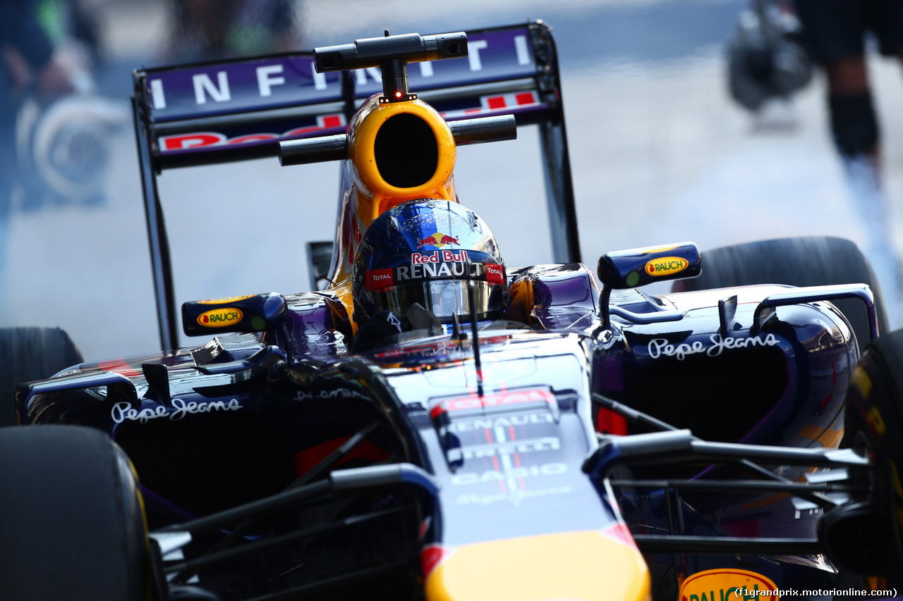 GP ABU DHABI, 21.11.2014 - Prove Libere 1, Sebastian Vettel (GER) Red Bull Racing RB10