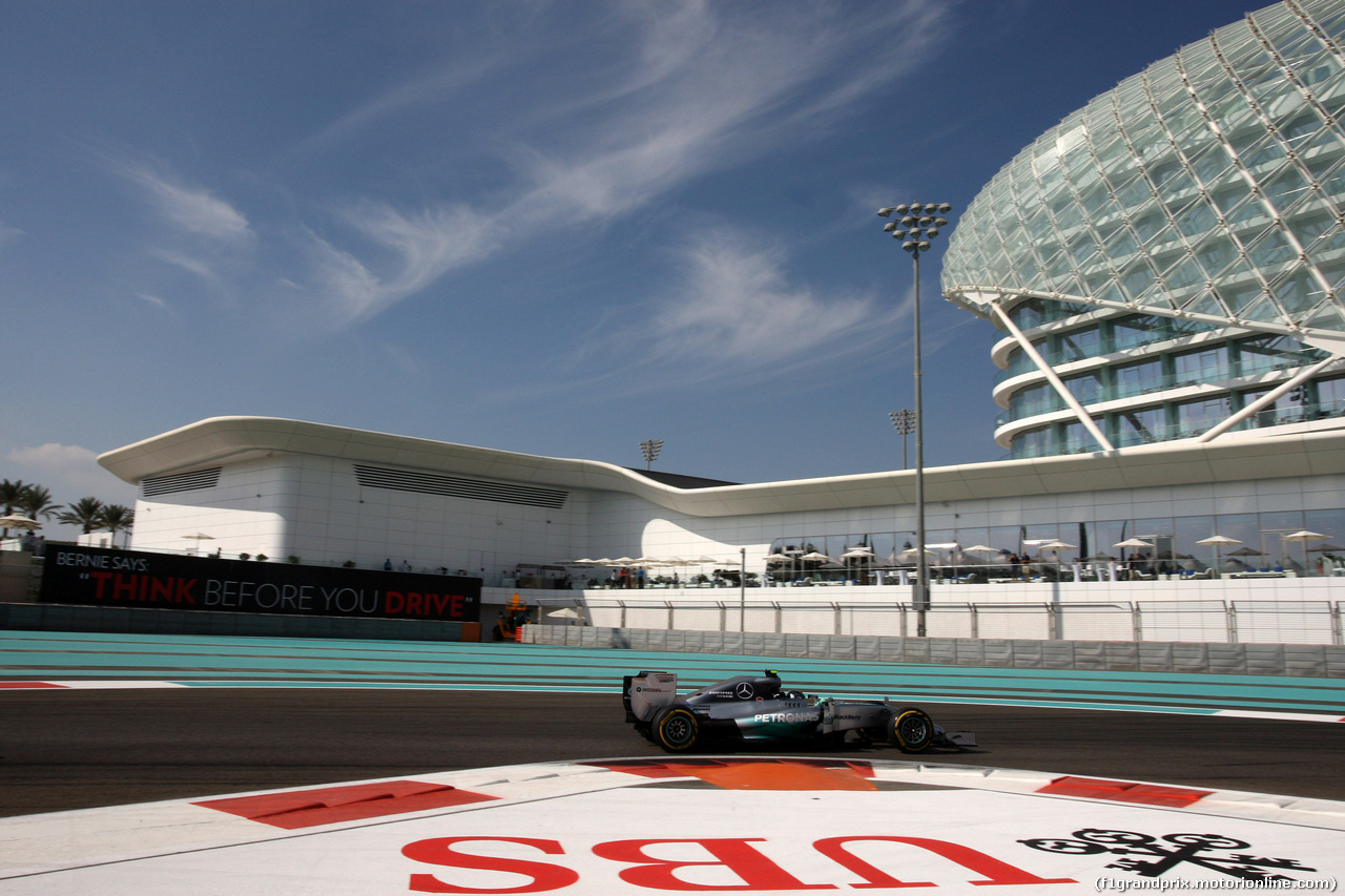 GP ABU DHABI, 21.11.2014 - Prove Libere 1, Nico Rosberg (GER) Mercedes AMG F1 W05