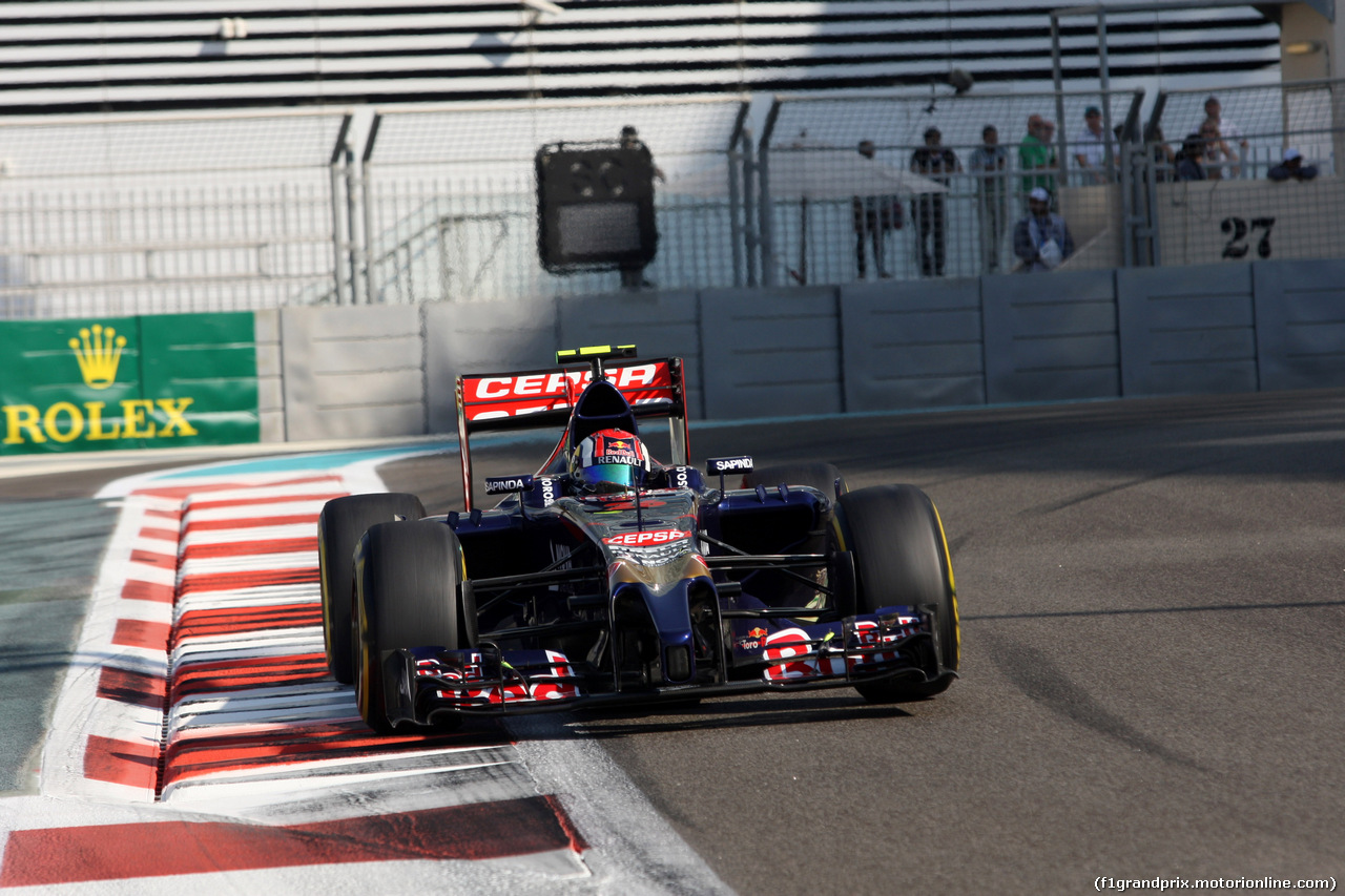 GP ABU DHABI, 21.11.2014 - Prove Libere 1, Daniil Kvyat (RUS) Scuderia Toro Rosso STR9
