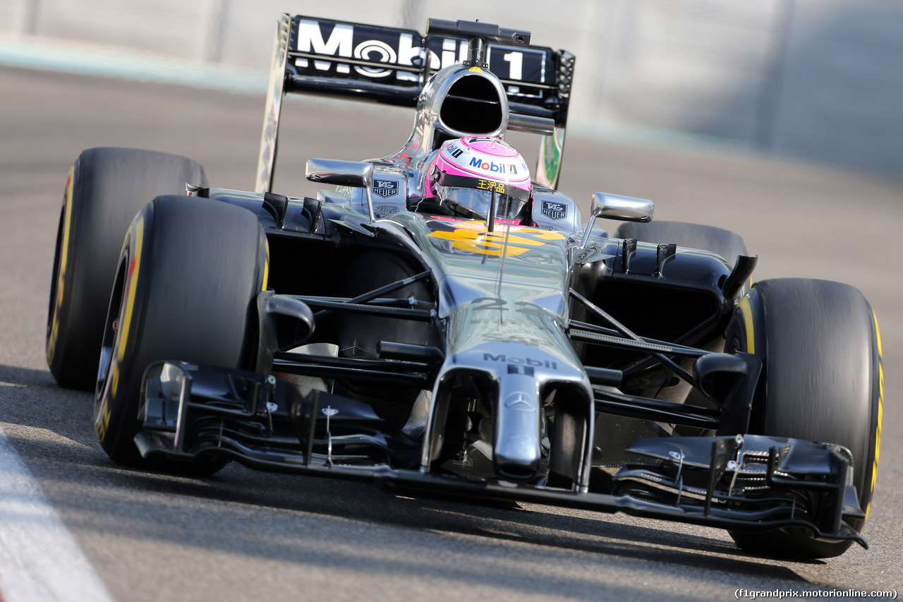 GP ABU DHABI, 21.11.2014 - Prove Libere 1, Jenson Button (GBR) McLaren Mercedes MP4-29