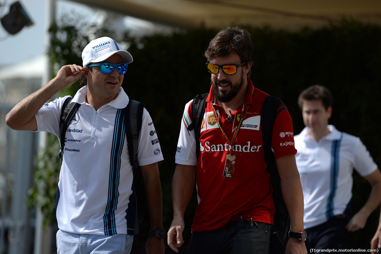 GP ABU DHABI, 21.11.2014 - Prove Libere 1, Felipe Massa (BRA) Williams F1 Team FW36 e Fernando Alonso (ESP) Ferrari F14-T