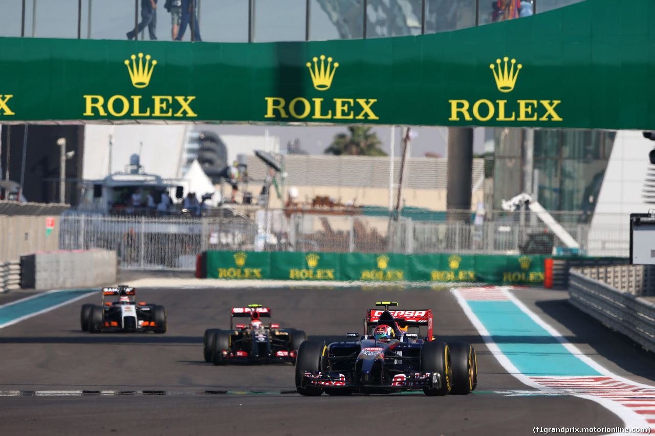 GP ABU DHABI, 21.11.2014 - Prove Libere 1, Daniil Kvyat (RUS) Scuderia Toro Rosso STR9