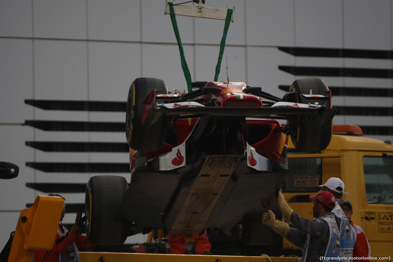 GP ABU DHABI, 21.11.2014 - Prove Libere 2, Fernando Alonso (ESP) Ferrari F14-T retires from the Prove Libere