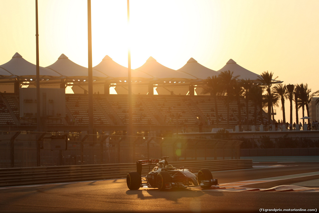 GP ABU DHABI, 21.11.2014 - Prove Libere 2, Adrian Sutil (GER) Sauber F1 Team C33