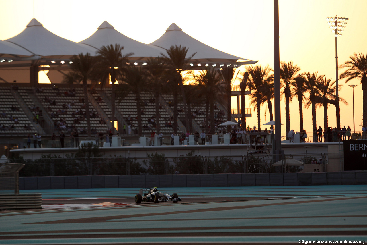 GP ABU DHABI, 21.11.2014 - Prove Libere 2, Nico Rosberg (GER) Mercedes AMG F1 W05
