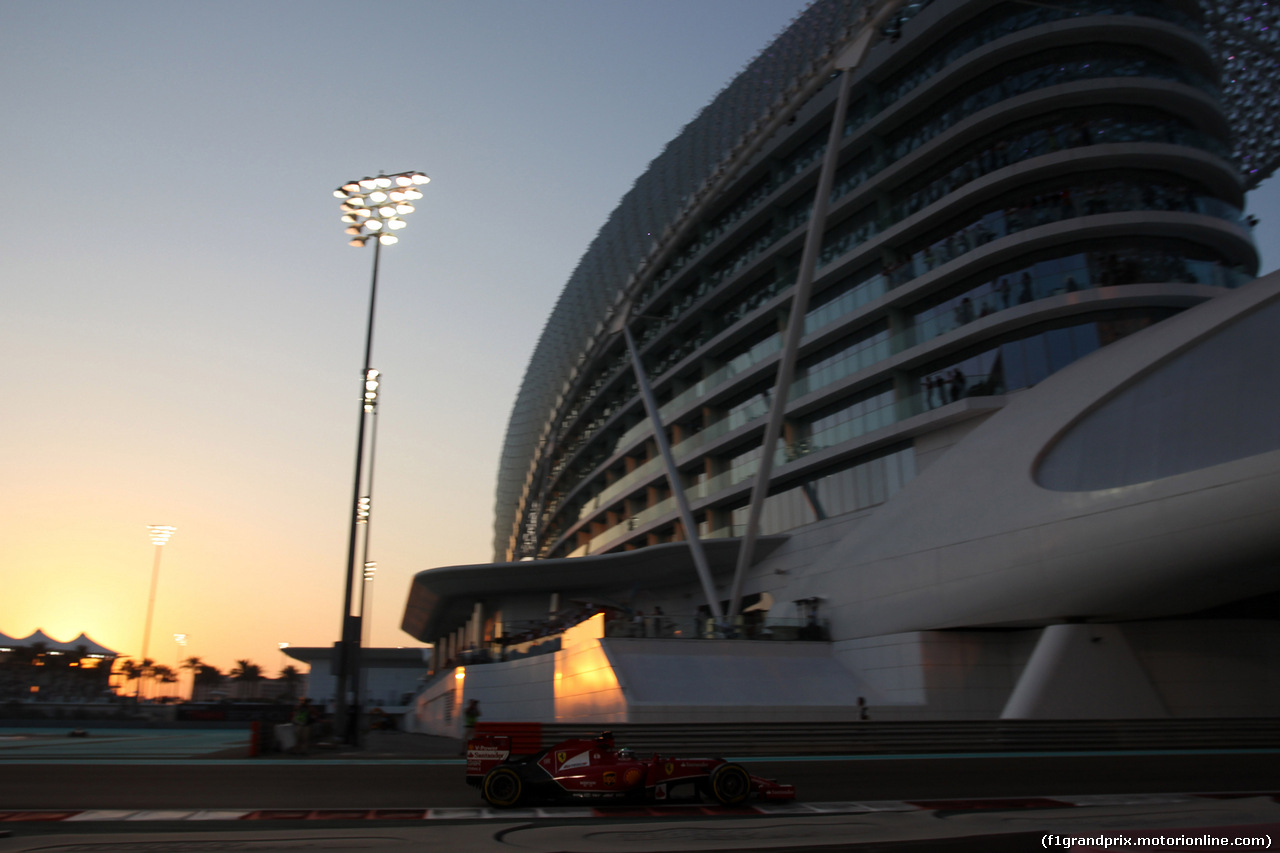 GP ABU DHABI, 21.11.2014 - Prove Libere 2, Fernando Alonso (ESP) Ferrari F14-T