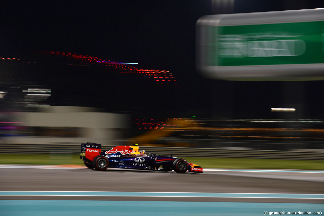 GP ABU DHABI, 21.11.2014 - Prove Libere 2, Daniel Ricciardo (AUS) Red Bull Racing RB10
