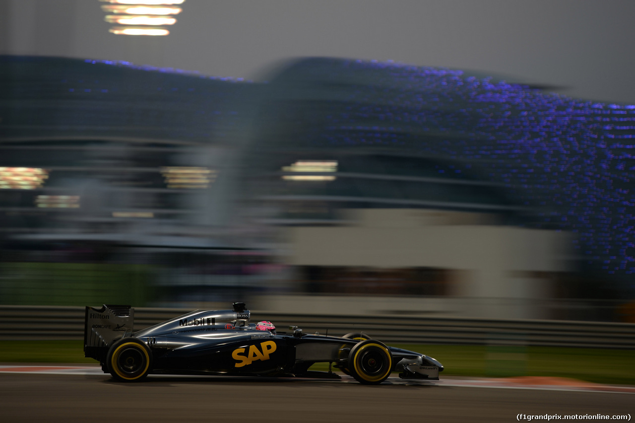 GP ABU DHABI, 21.11.2014 - Prove Libere 2, Jenson Button (GBR) McLaren Mercedes MP4-29