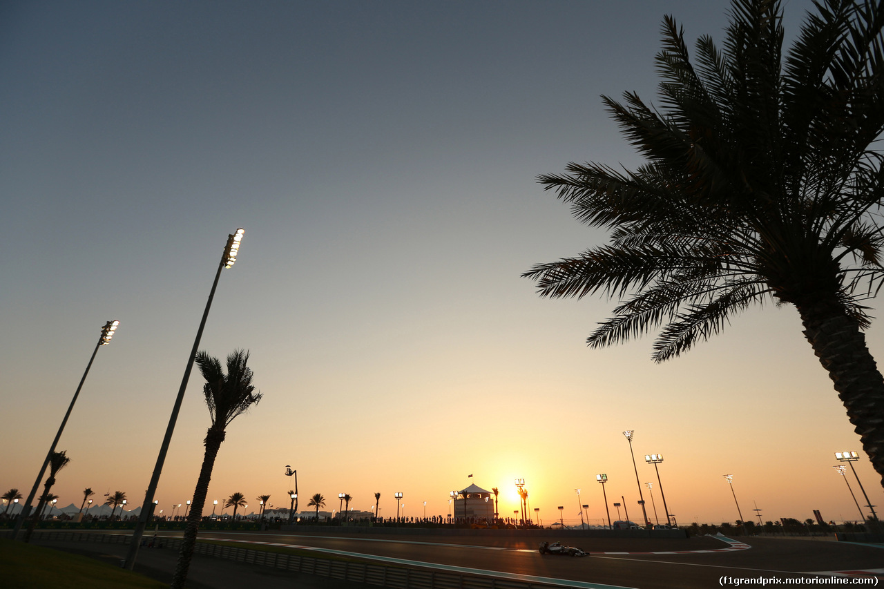 GP ABU DHABI, 21.11.2014 - Prove Libere 2, Nico Rosberg (GER) Mercedes AMG F1 W05