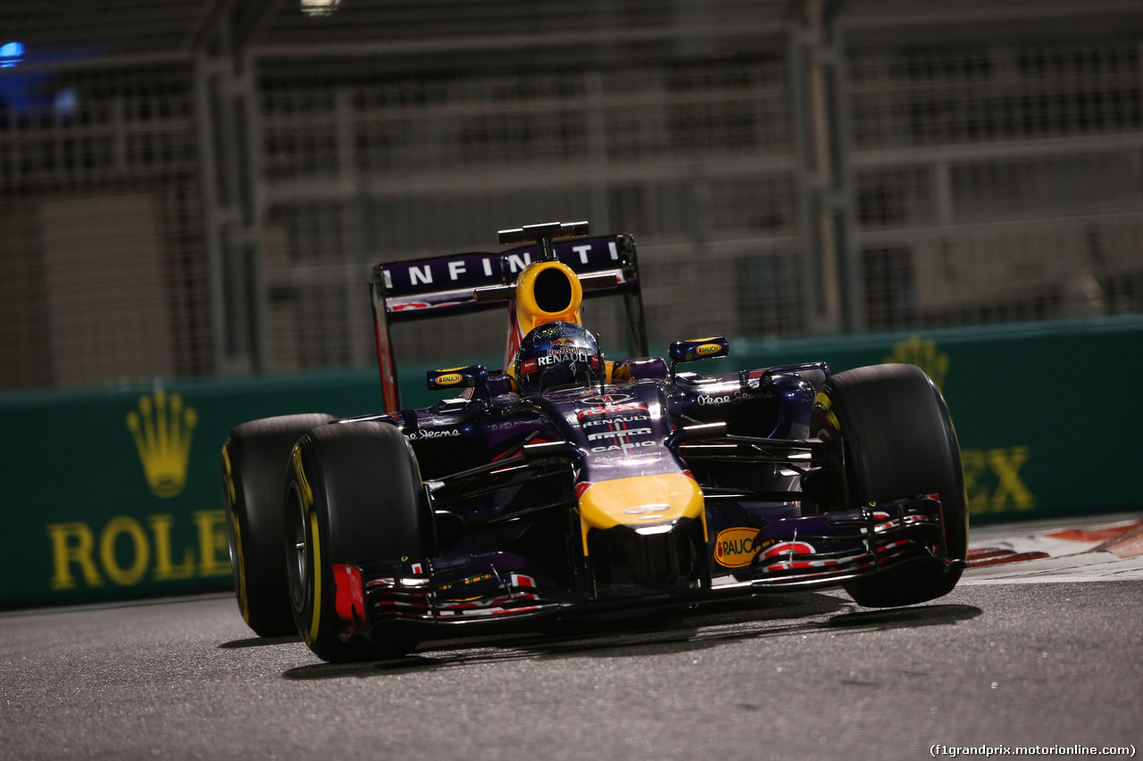 GP ABU DHABI, 21.11.2014 - Prove Libere 2, Sebastian Vettel (GER) Red Bull Racing RB10