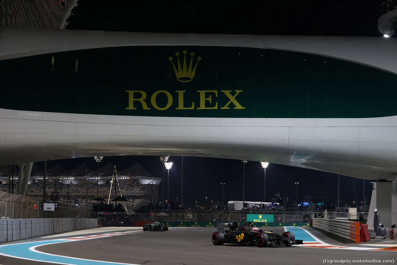 GP ABU DHABI, 21.11.2014 - Prove Libere 2, Jenson Button (GBR) McLaren Mercedes MP4-29