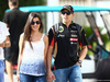 GP ABU DHABI, 21.11.2014 - Pastor Maldonado (VEN) Lotus F1 Team E22 e sua moglie Gapriele