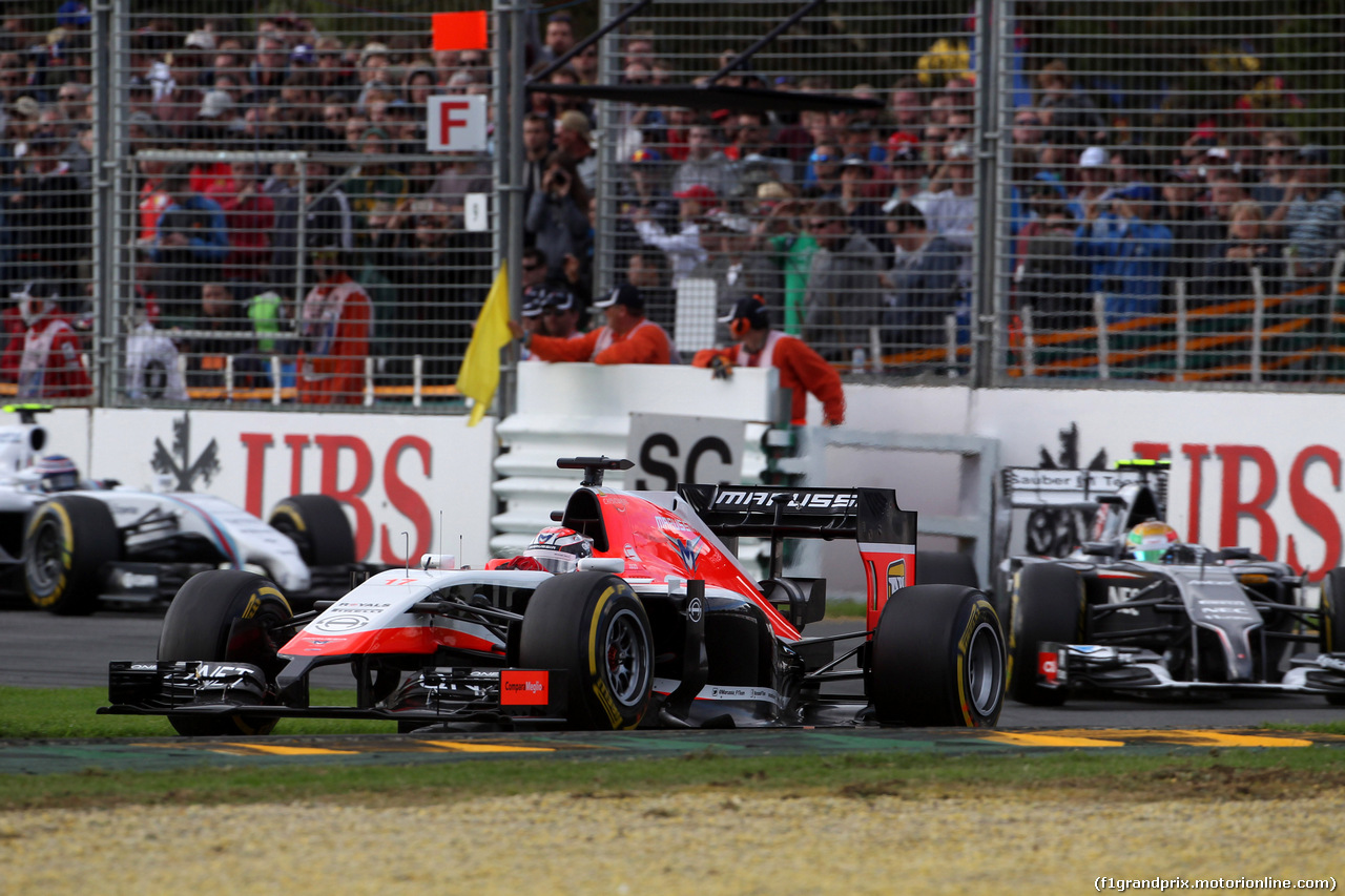 GP AUSTRALIA, 16.03.2014- Gara, Jules Bianchi (FRA) Marussia F1 Team MR03 davanti a Esteban Gutierrez (MEX), Sauber F1 Team C33