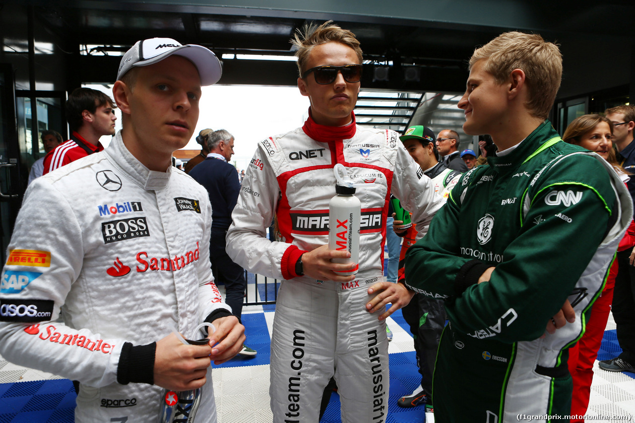 GP AUSTRALIA, 16.03.2014- Kevin Magnussen (DEN) McLaren Mercedes MP4-29, Max Chilton (GBR), Marussia F1 Team MR03 e Marcus Ericsson (SUE) Caterham F1 Team CT-04