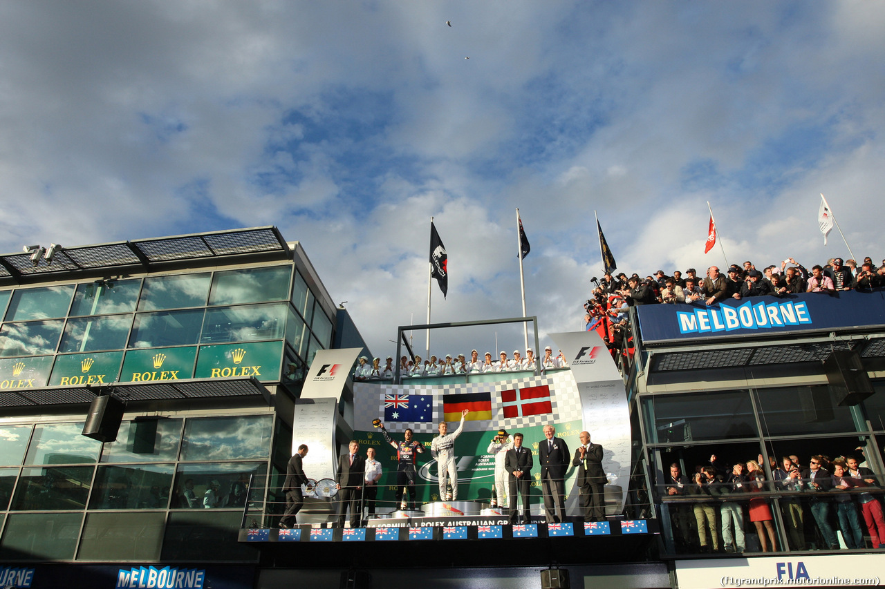 GP AUSTRALIA, 16.03.2014- Gara, 1st position Nico Rosberg (GER) Mercedes AMG F1 W05, secondo Daniel Ricciardo (AUS) Red Bull Racing RB10 e terzo Kevin Magnussen (DEN) McLaren Mercedes MP4-29
