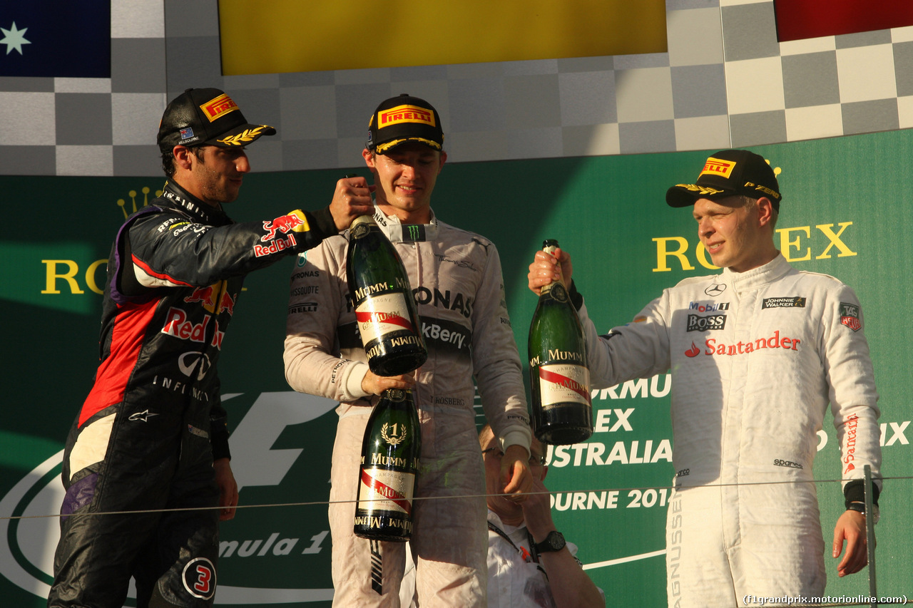 GP AUSTRALIA, 16.03.2014- Gara, 1st position Nico Rosberg (GER) Mercedes AMG F1 W05, secondo Daniel Ricciardo (AUS) Red Bull Racing RB10 e terzo Kevin Magnussen (DEN) McLaren Mercedes MP4-29