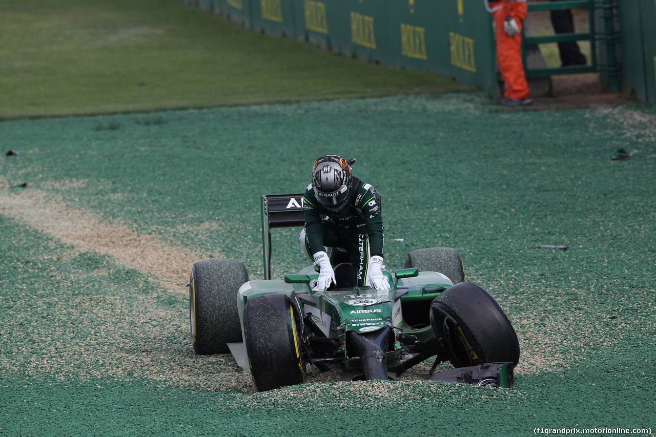 GP AUSTRALIA, 16.03.2014- Gara, Start of the race, crash, Kamui Kobayashi (JAP) Caterham F1 Team CT-04