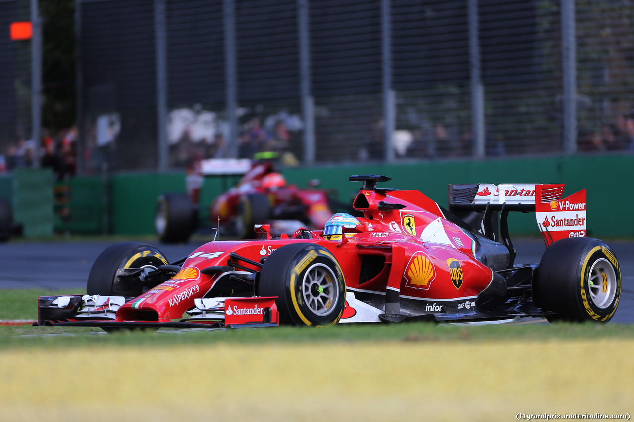 GP AUSTRALIA, 16.03.2014- Gara, Fernando Alonso (ESP) Ferrari F14-T davanti a Kimi Raikkonen (FIN) Ferrari F14-T