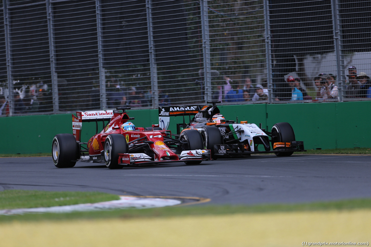GP AUSTRALIA, 16.03.2014- Gara, Fernando Alonso (ESP) Ferrari F14-T e Nico Hulkenberg (GER) Sahara Force India F1 VJM07