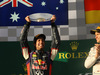 GP AUSTRALIA, 16.03.2014- Gara, secondo Daniel Ricciardo (AUS) Red Bull Racing RB10 e Nico Rosberg (GER) Mercedes AMG F1 W05 vincitore