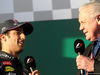 GP AUSTRALIA, 16.03.2014- Gara, secondo Daniel Ricciardo (AUS) Red Bull Racing RB10 e Alan Jones (AUS)
