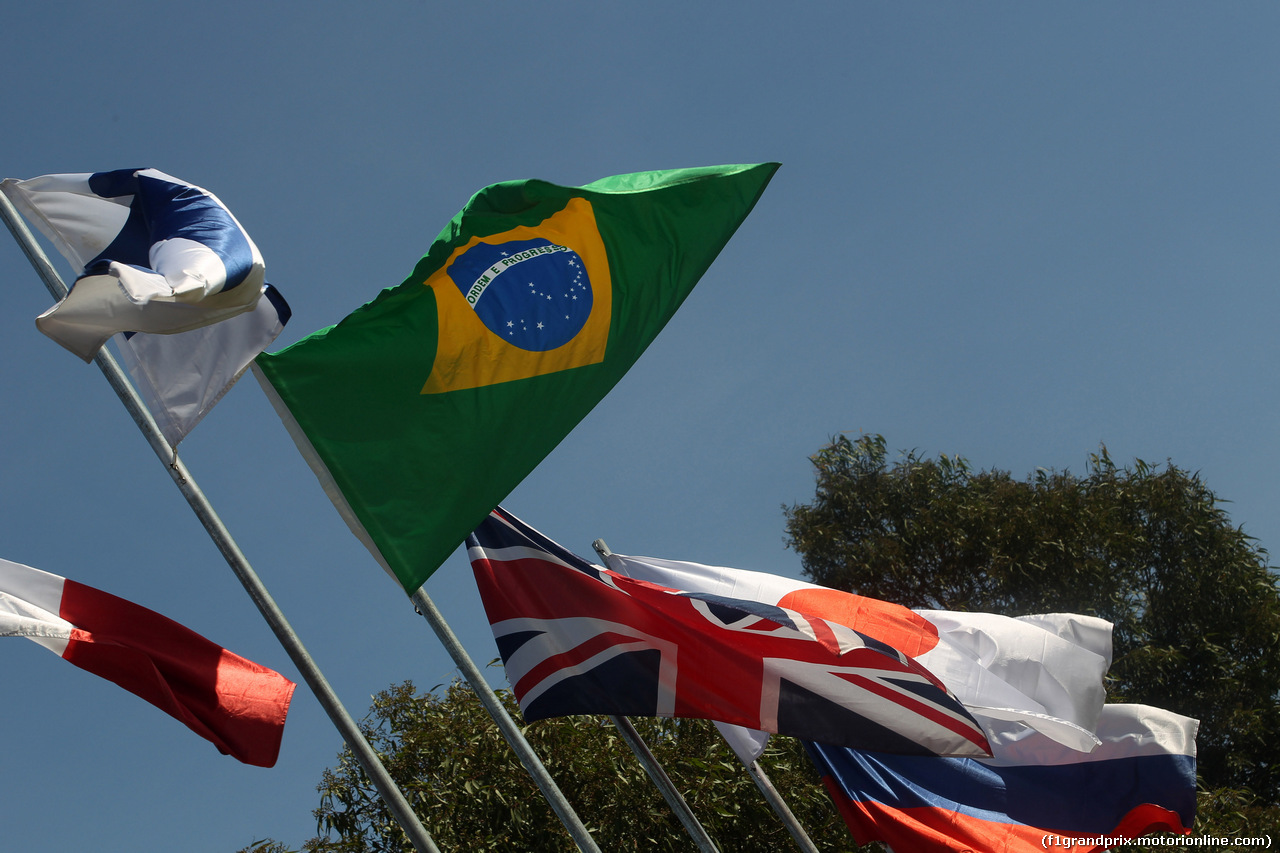GP AUSTRALIA, 12.03.2014- Flags
