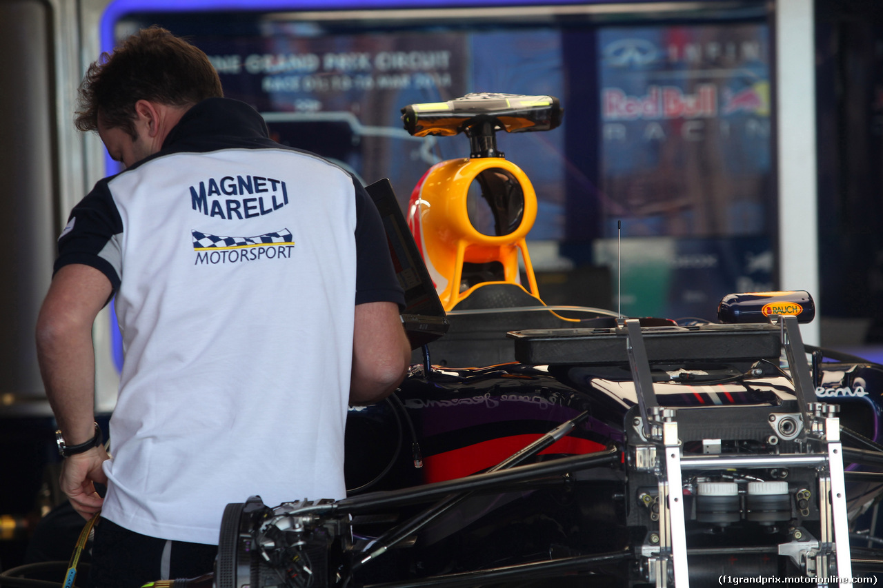 GP AUSTRALIA, 13.03.2014- Technician Magneti Marelli
