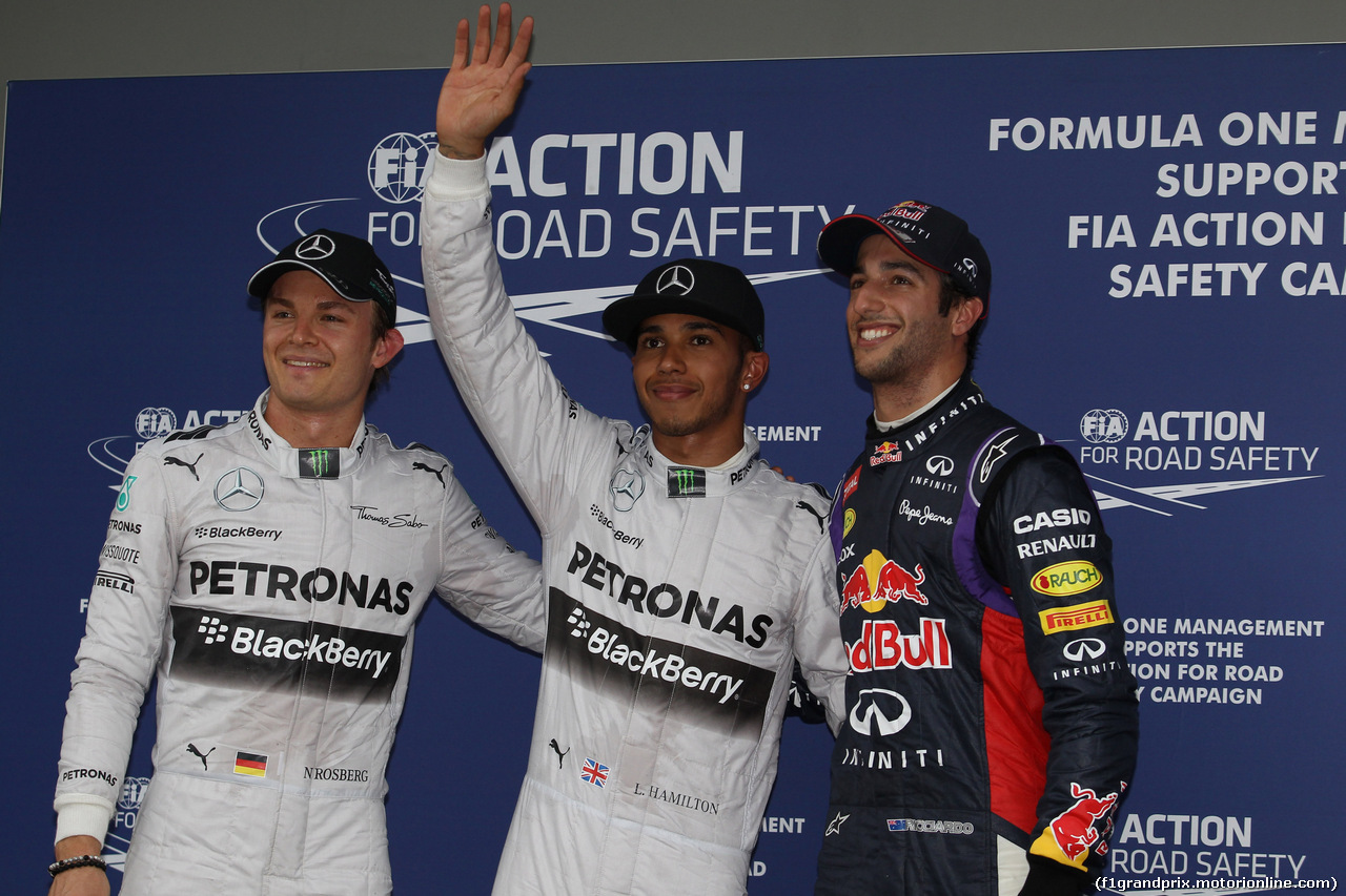 GP AUSTRALIA, 15.03.2014- Qualifiche, terzo Nico Rosberg (GER) Mercedes AMG F1 W05, Lewis Hamilton (GBR) Mercedes AMG F1 W05 pole position e secondo Daniel Ricciardo (AUS) Red Bull Racing RB10