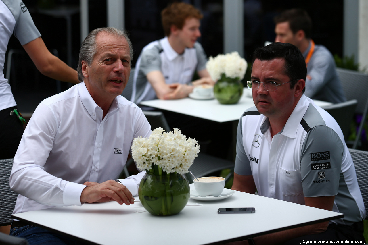 GP AUSTRALIA, 15.03.2014- (R) Eric Boullier (FRA) McLaren Racing Director.