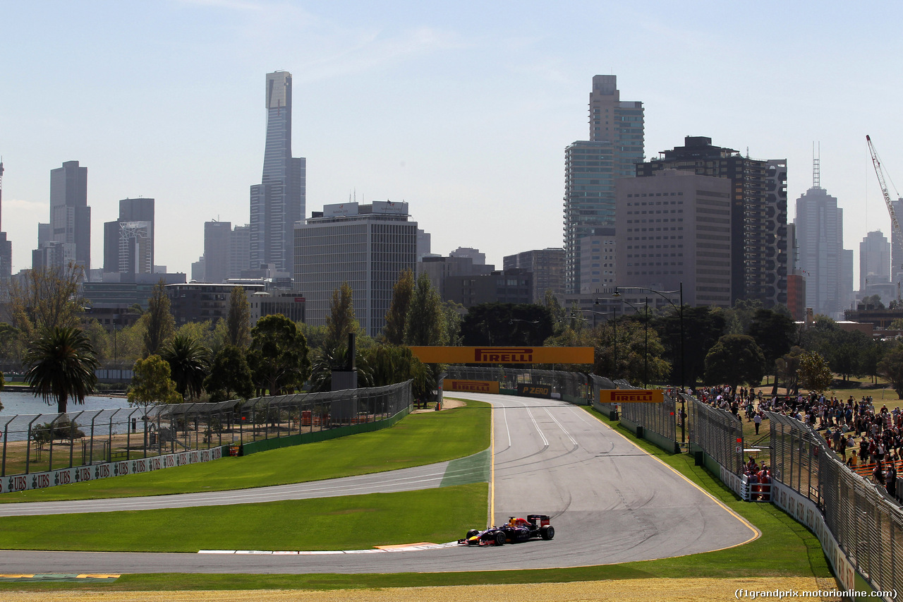 GP AUSTRALIA, 14.03.2014- Prove Libere 1, Sebastian Vettel (GER) Red Bull Racing RB10